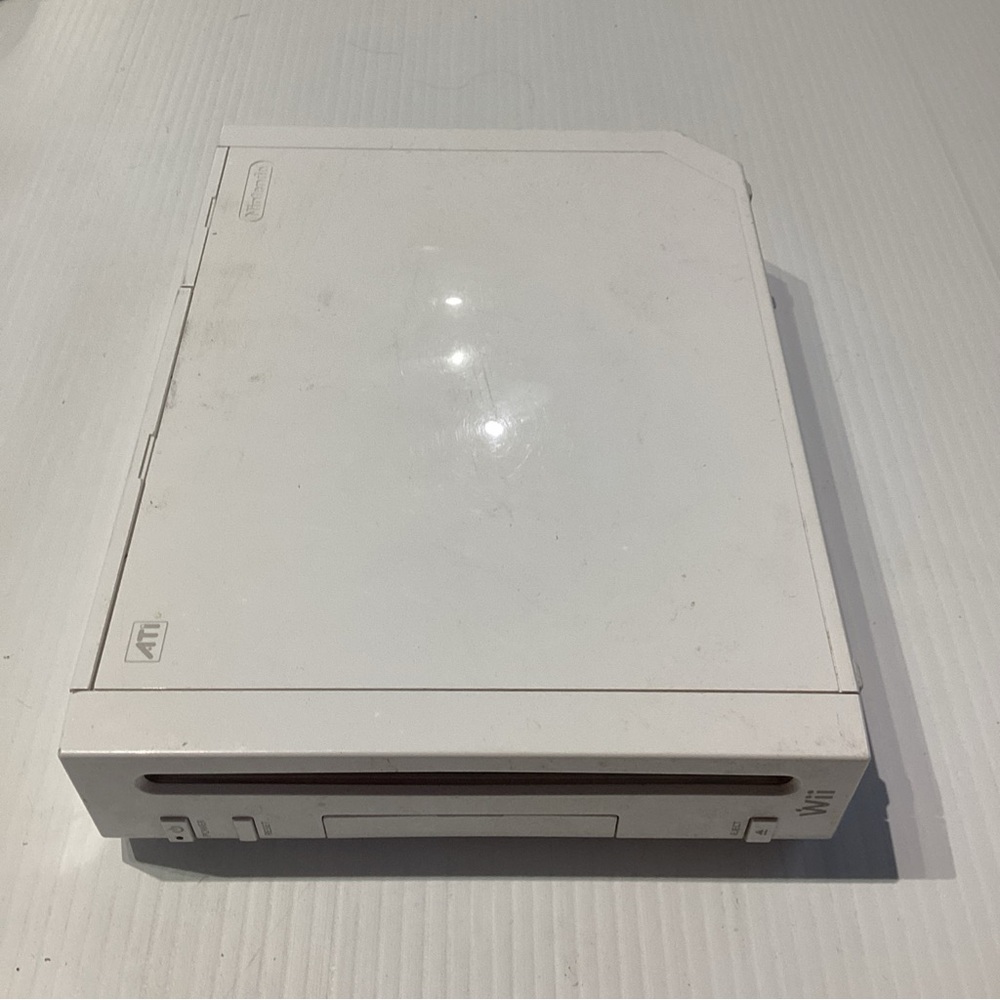 White Nintendo Wii Console System Bundle w/ 8 Games Nunchuck TESTED!! - Picture 7 of 9